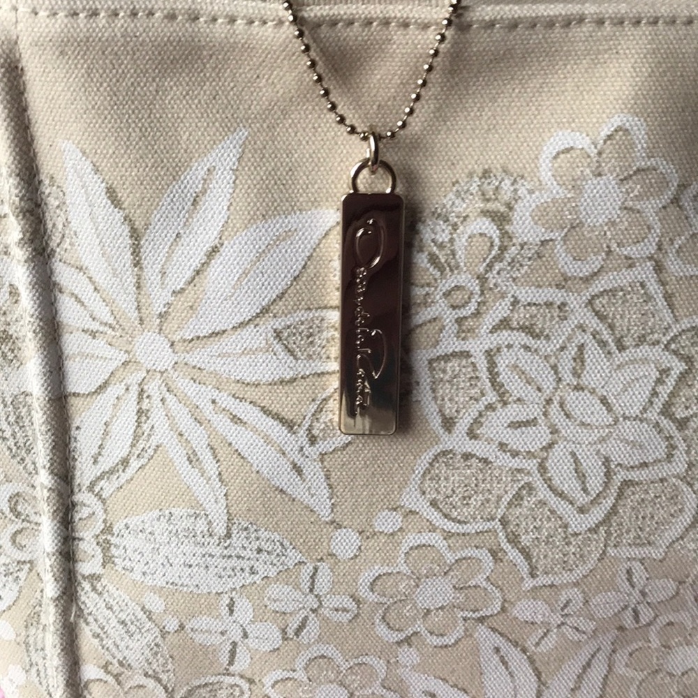 Awesome Brand New Oscar de la Renta purse! - Picture 3 of 6